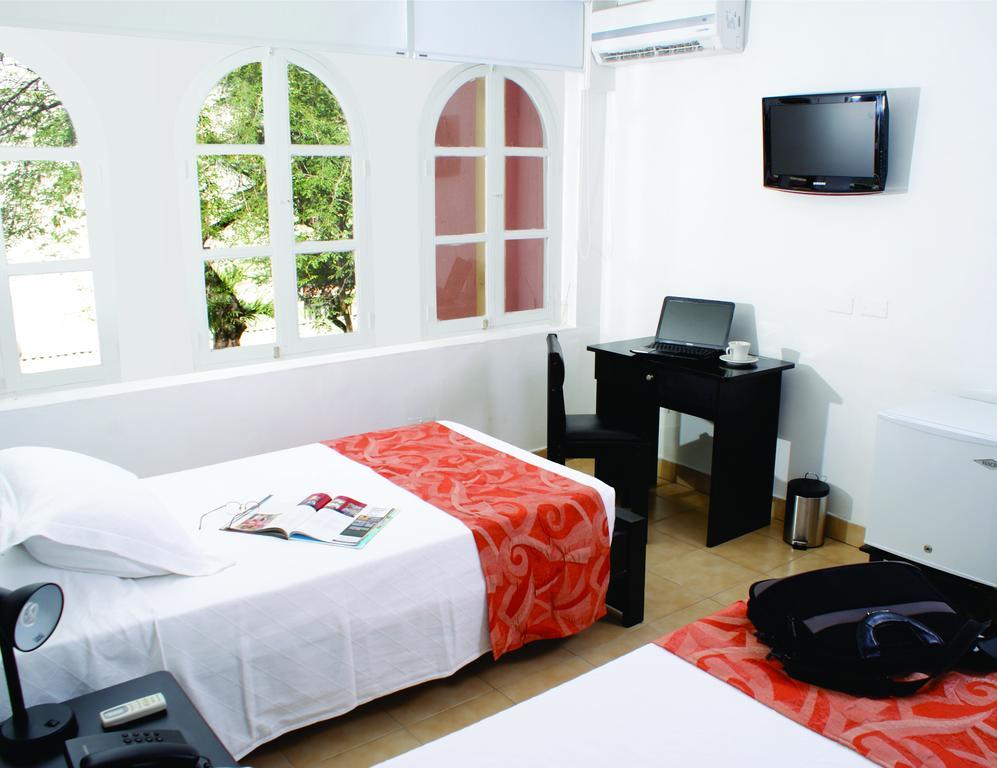 Edmar Hotel